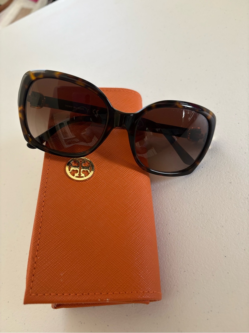 Tory Burch TY7101 1378/13 Tortoise Brown Gradient Sunglasses 57-19-135 Case